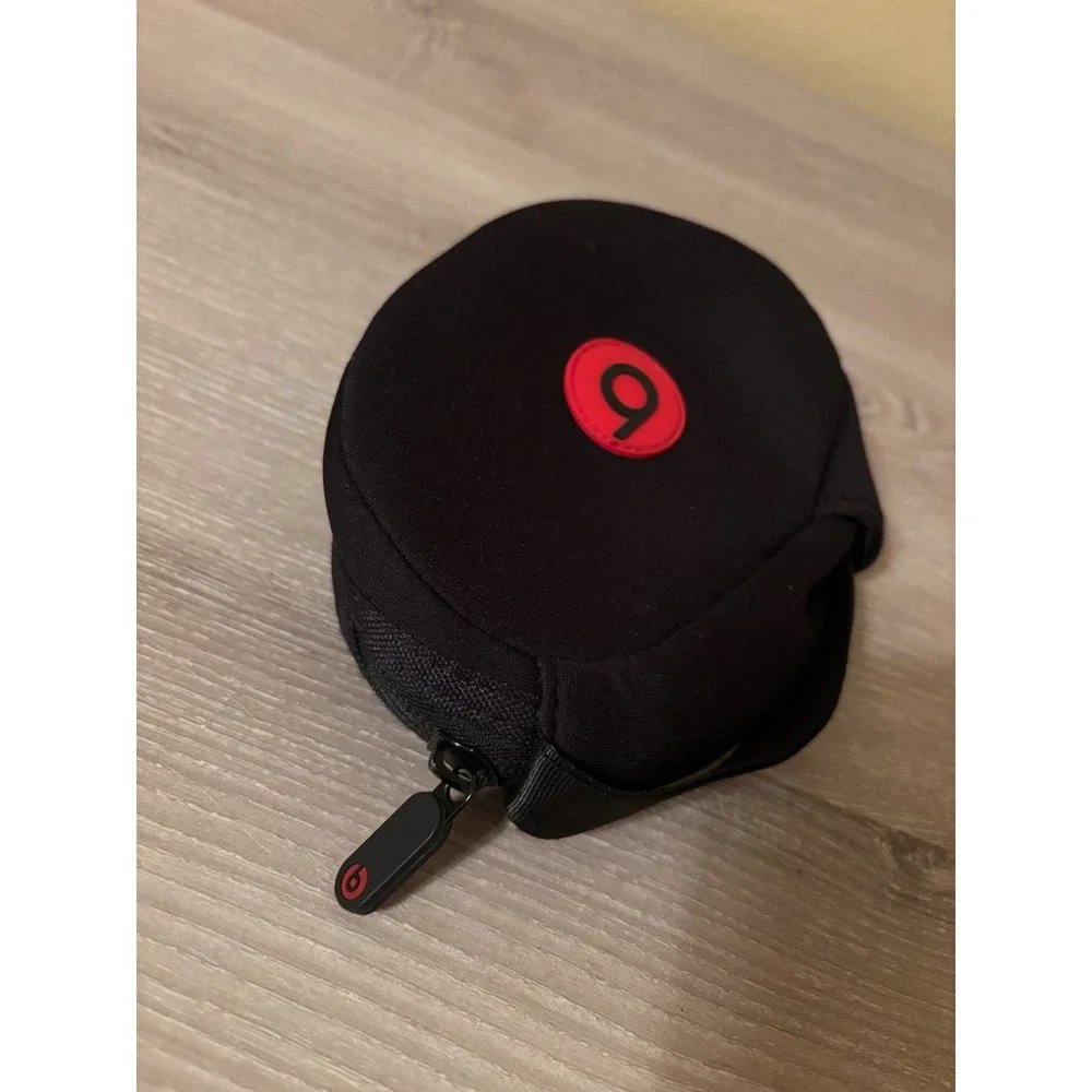 Beats By Dre Black‎ Neoprene Headphone Carrying Case with Red Logo Travel Music